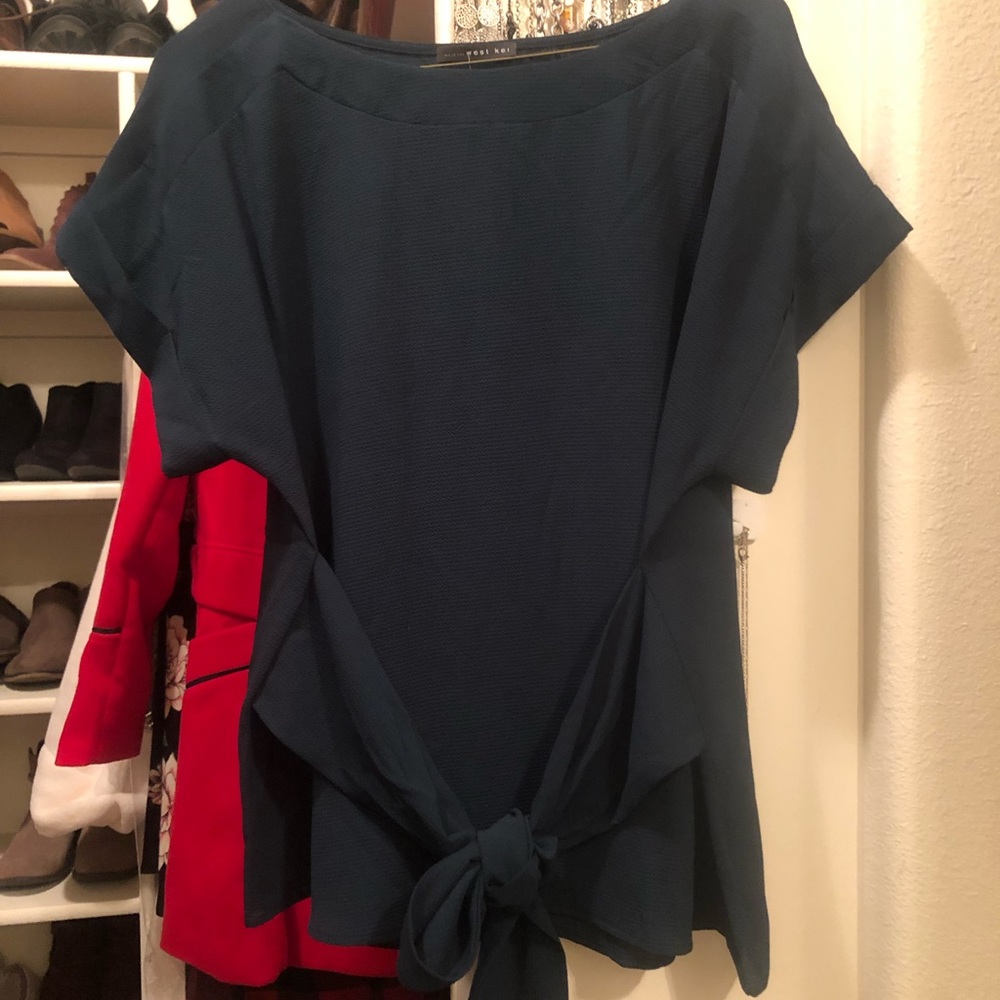 NWT West Kei tie front blouse